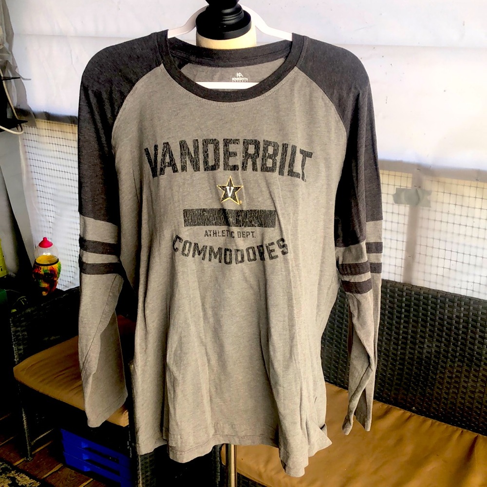 Long sleeve shirt